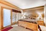 3 Bedroom Ski-In Condo - Chateaux DuMont - Keystone CO